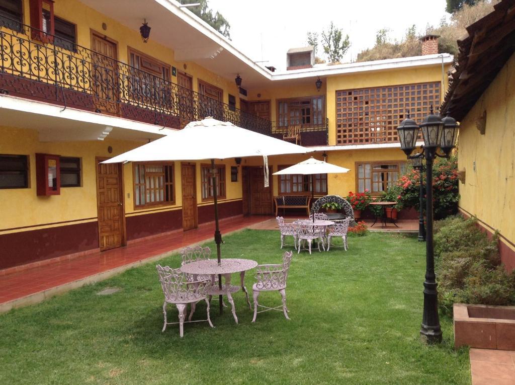 Posada De La Salud Patzcuaro Exterior photo