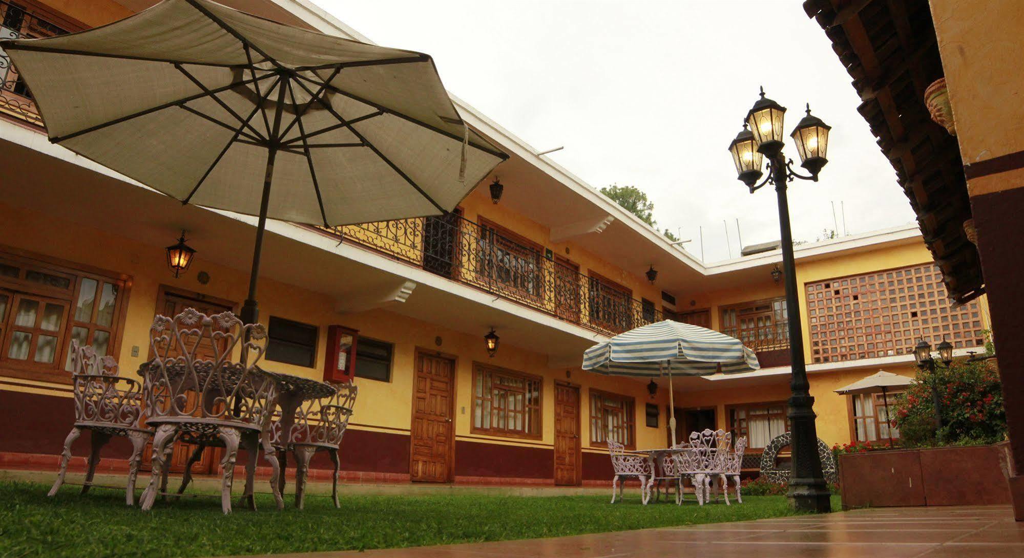 Posada De La Salud Patzcuaro Exterior photo